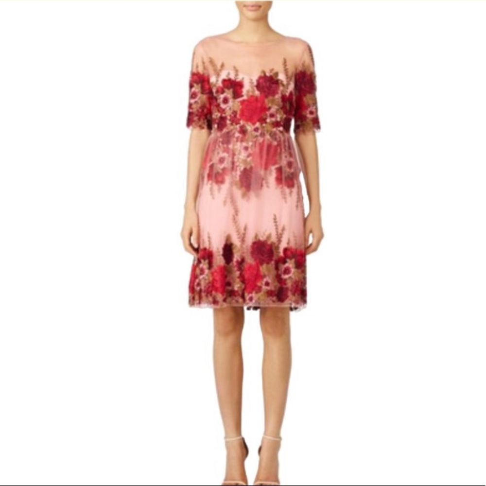 Marchesa Notte rose throw lace short sleeve dress size 6